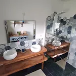 Maison Calme Avec Piscine