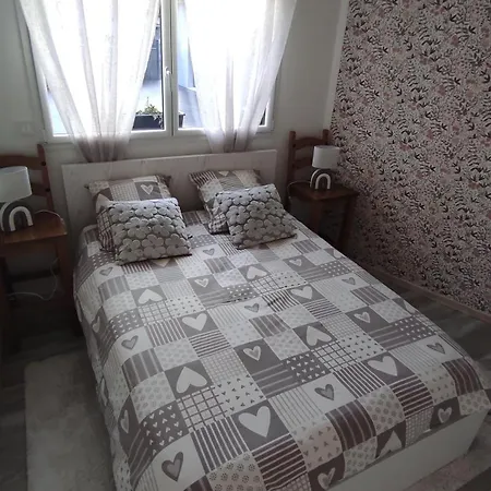 Maison Calme Avec Piscine بيت للعطل