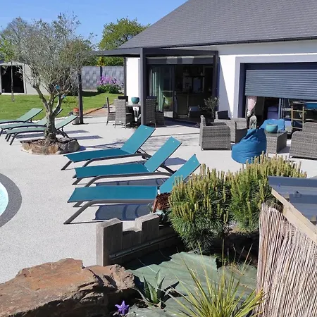 Maison Calme Avec Piscine Le Grand-Celland